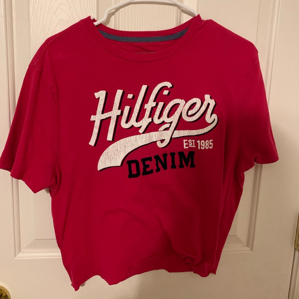 Cropped Tommy Hilfiger shirt